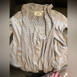 Gray cardigan with pockets